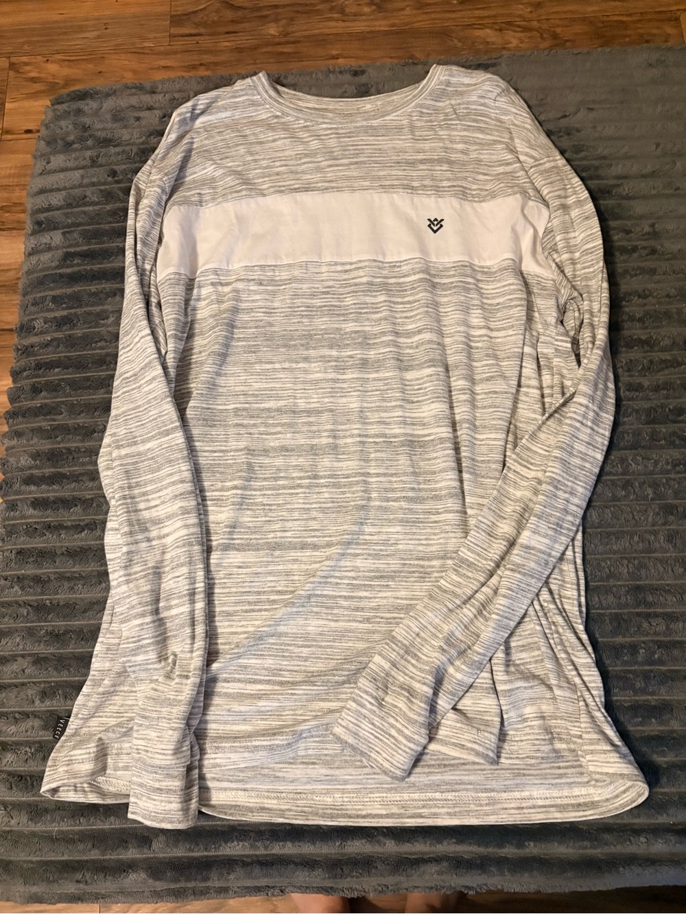 Men's Long-Sleeve Crew Neck Shirt in Light Gray Stripe
